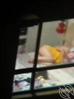 偷拍对面楼的少妇2