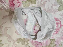 小胖原创12.偷拍了妈妈洗澡后,我又忍不住拿出妈妈内裤撸了起来2