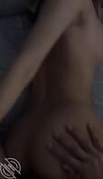 同事的口活真好，就是逼太骚了，穴已经艹的好大了。1