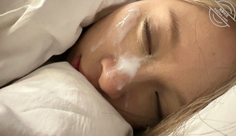 颜射骚母狗 之前是老外的便器0