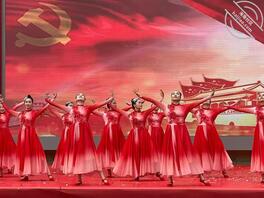 我妈说不行,把我赶出来了,靠北喽2