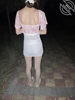 公园露出，骚的不要不要。0