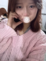 更新，骚货扣逼扣到高潮0