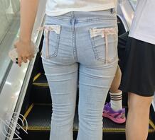 小姐姐性感屁股紧身牛仔裤2