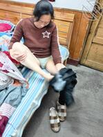 保守了半辈子的清白的老逼亲妈被自己的好儿子曝光了1