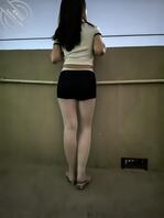 青岛骚妻学生服露出2