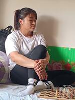 偷拍亲戚的骚脚（评论辱骂）