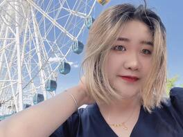 海友们，你们觉得我对象长得怎么样？好看不好看？欢迎评价，不玻璃心1