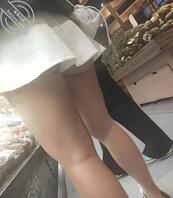超市里的超短裙人妻1
