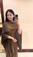两少妇好不好看，喜欢哪个多一点？2