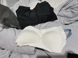 潜入姨妈和大姐的房间 姨妈突然回来了 吓得心脏碰碰跳1