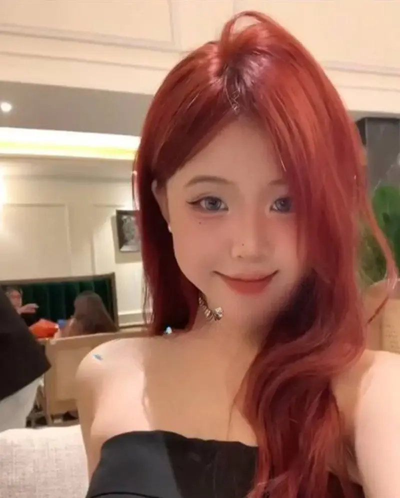 越南河内科技大学校花❤️郑玉娇❤️拍摄的性爱影片被渣男泄露 骚女是不分国界的！