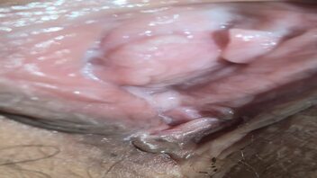 近距离观察老婆的骚逼