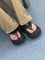 地铁随拍白袜1