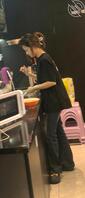 最近厕拍瘾大今天去网吧厕拍两个美女2