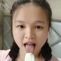 看看爸爸的鸡吧 想给爸爸舔