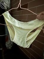 小姨子洗澡换下的胸衣2