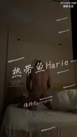 考研女生在大学里偷偷约炮的紧张画面太犯规了,黑长直头发柔顺披在肩头,高颜值精致五官配上翻白眼娇媚的娇羞表情,私下里那股又乖又带电的反差劲儿让人血脉贲张,酒店里她优雅地脱掉校服露出诱人曲线,榨精止癖级别的视觉刺激直接把压力全榨干1