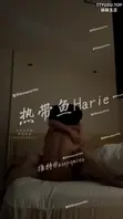 考研女生在大学里偷偷约炮的紧张画面太犯规了,黑长直头发柔顺披在肩头,高颜值精致五官配上翻白眼娇媚的娇羞表情,私下里那股又乖又带电的反差劲儿让人血脉贲张,酒店里她优雅地脱掉校服露出诱人曲线,榨精止癖级别的视觉刺激直接把压力全榨干2