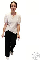 原创厕拍 呆呆的多毛眼镜妹