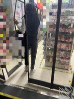 54 家里套套用完了，带妹妹去买东西的时候妹妹直接就买了。感觉好羞涩！！0