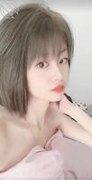 棒子国的绿帽老公看着单男操自己老婆他自己在边拍边撸2