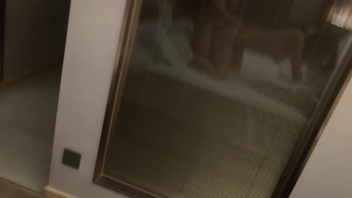 大学生就是骚，中秋背着男朋友来玩