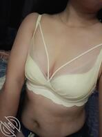 分享一下和朋友老婆发过来的淫照。