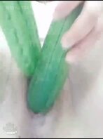 信丰骚妻☞老婆手机里的自拍视频