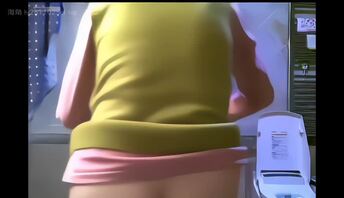 偷拍岳母洗澡系列