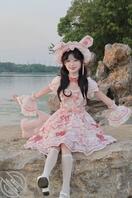 反差眼镜妹吹羊羊