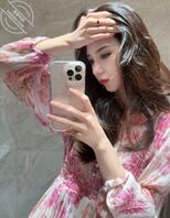 【夏薇薇】已婚 售楼处置业顾问 如果我脱光趴在售楼处 会有男人排队操我吗1