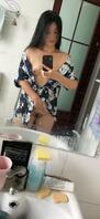 骚屄老婆想要多人轮奸羞辱她，想操她吗，想怎么操她。评论一下给她看看你们她1