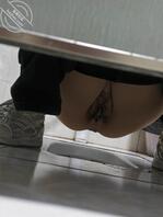 偷拍骚逼，可惜没等到收脸0