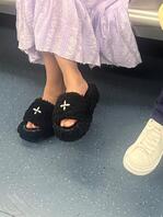 地铁随拍白袜2