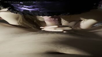 （原创）媳妇紫色眼罩口交视频来了