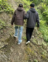 297.和姐姐姐夫相约去爬山,爬到一半让姐姐露出给我看,真心看不够0
