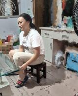穿短丝的臭脚丑逼舅妈。适合无套内射2
