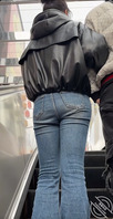 街拍紧身牛仔裤美女背影2
